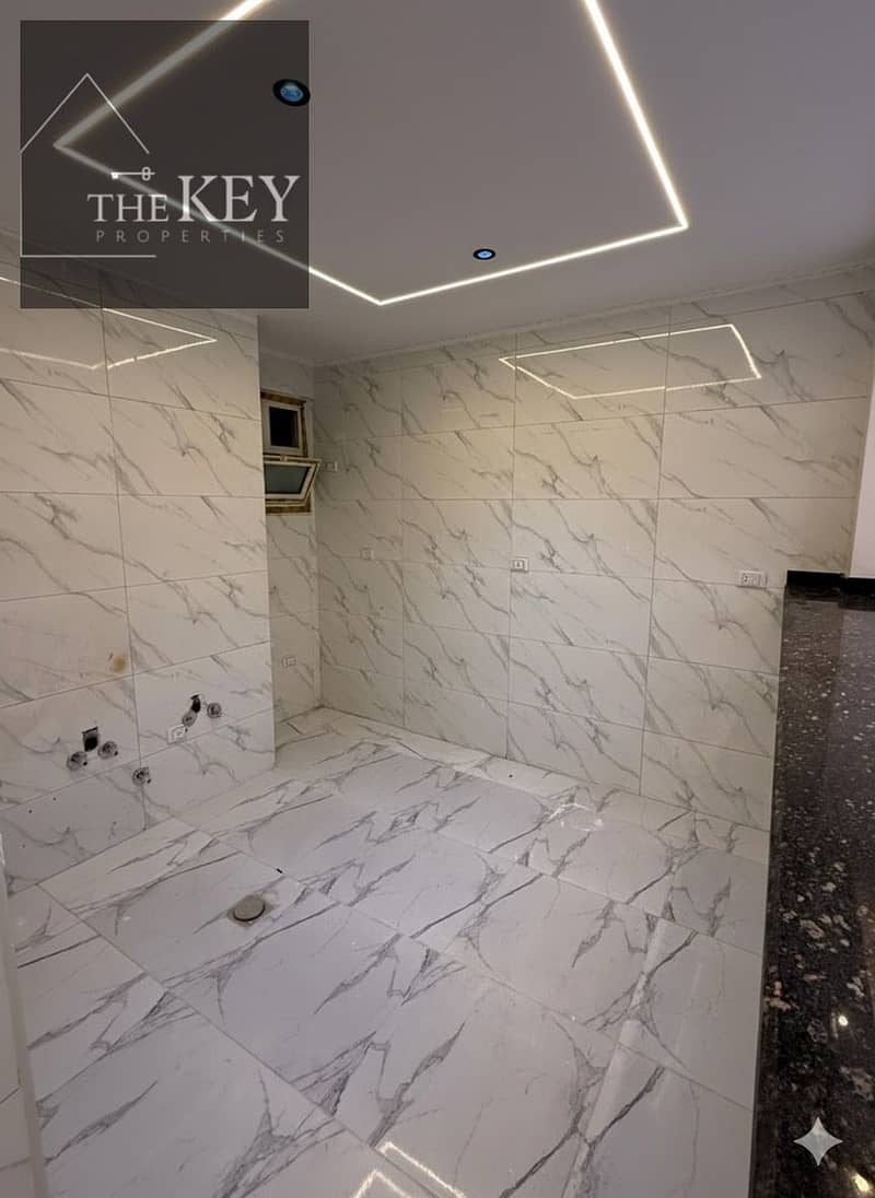 12 6fdfc3e7-66f9-4726-9e21-2b1e9613a096. jpg