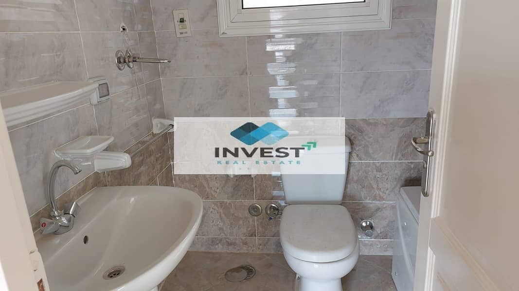 10 1155c3f0-652e-49eb-9985-fba05e424b53. jpg