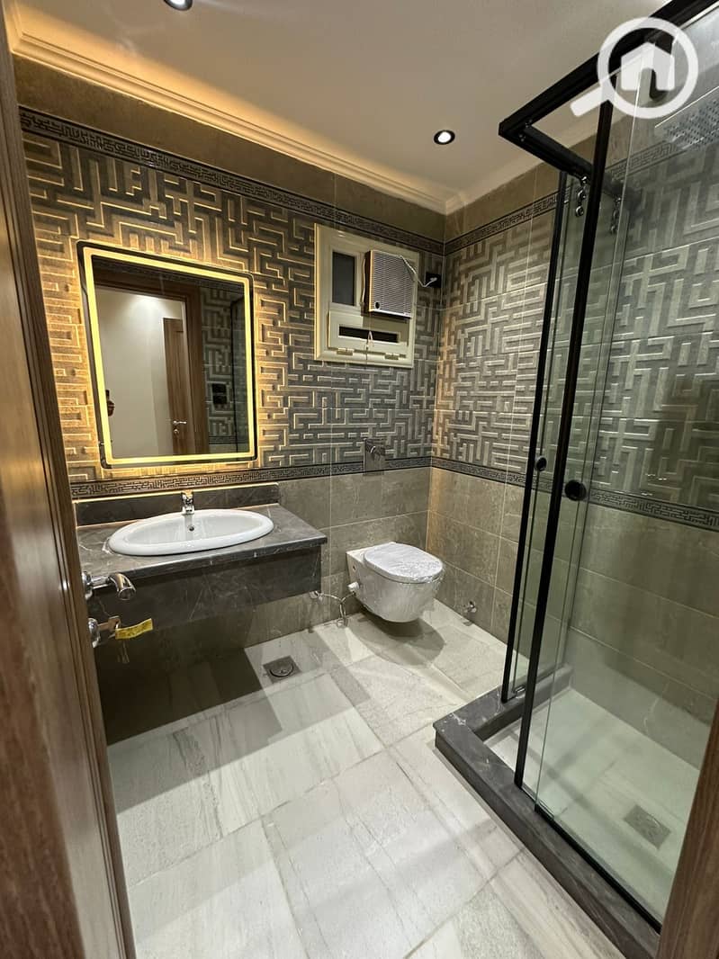 5 WhatsApp Image 2025-10-30 at 14.34. 32_9a3715f7. jpg