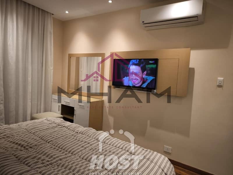 5 photo_5787449460949453661_y. jpg