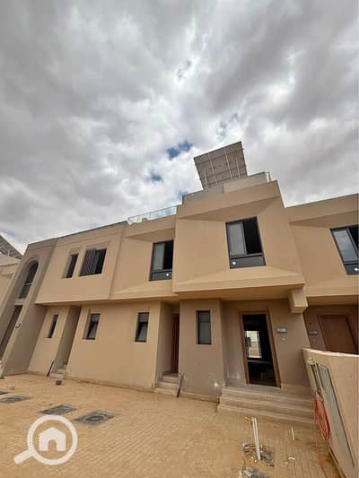 5 Bedroom Villa for Sale in Sheikh Zayed, Giza - 489738214_986838043606957_8754312125345319988_n. jpg