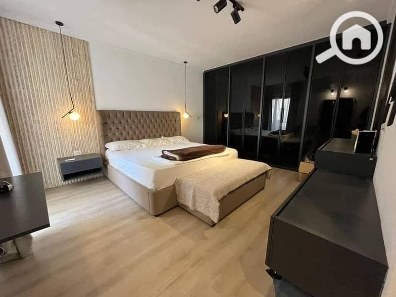 10 469162598_1674285259801871_107073156302433350_n. jpg