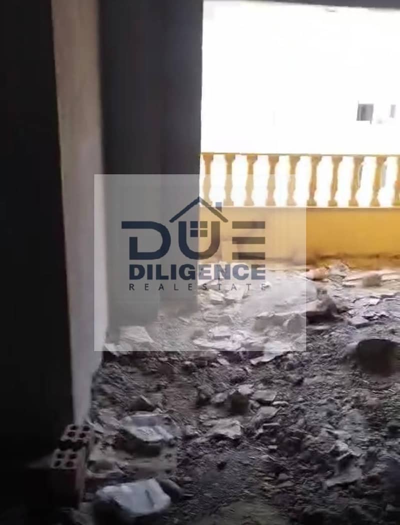 4 40fdcbc6-df86-4216-a9df-7afae444bccc. jpeg