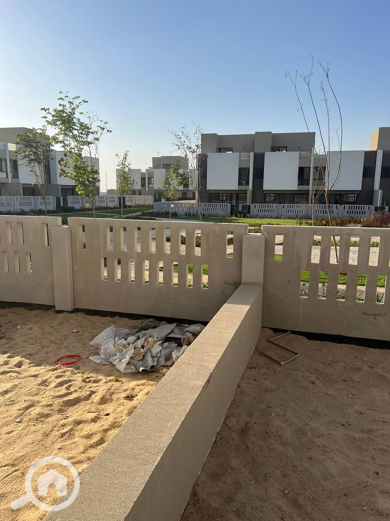 3 156877ce-6011-4b99-81ee-eb2e9c9cc5d9. jpg