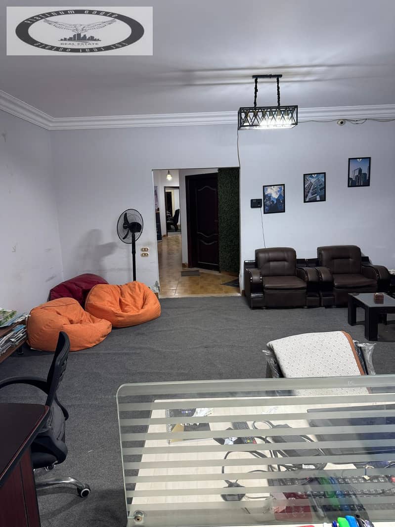 2 584116ff-23bc-40dd-99cd-1921f6a2a5d8. jpg