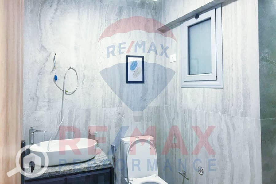 10 WhatsApp Image 2025-10-30 at 1.47. 40 PM (2). JPG