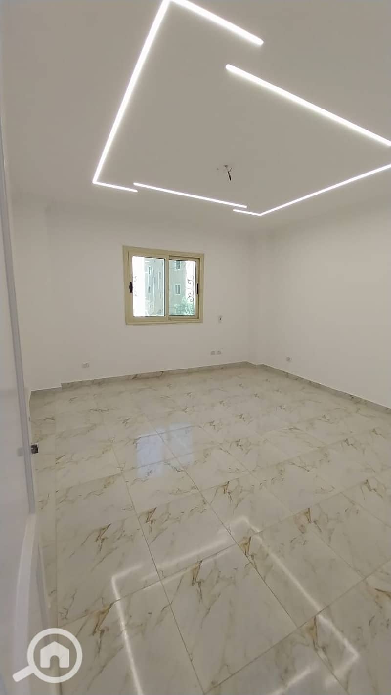 3 WhatsApp Image 2025-04-30 at 18.55. 25_5e18de04. jpg