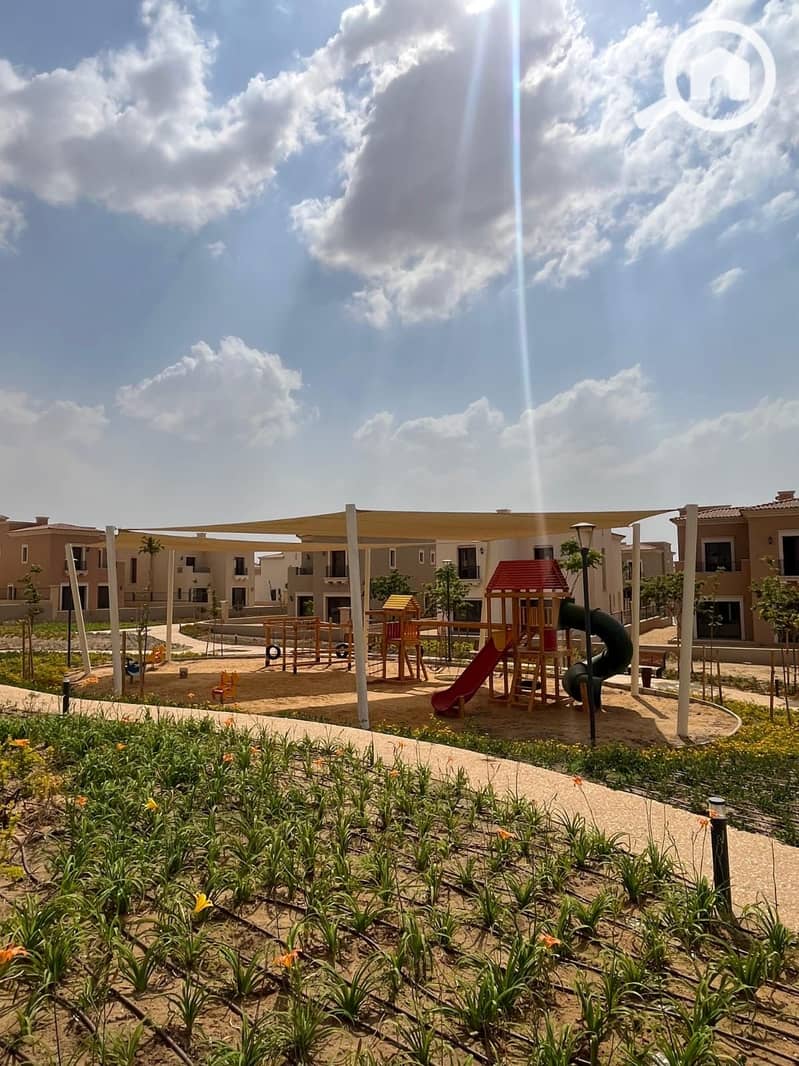 10 e640f9bc-f10c-4e43-8806-96e2b0faa936. jpeg