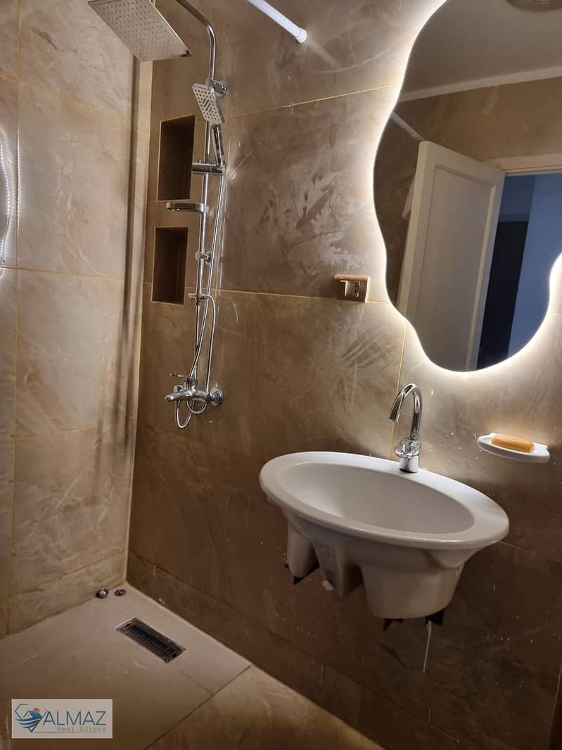 5 WhatsApp Image 2025-11-05 at 3.12. 31 PM. jpeg