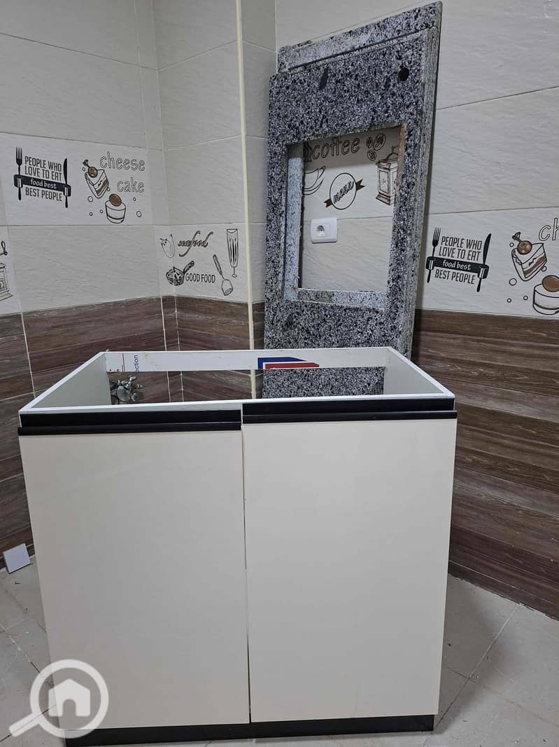 23 39596951-f069-497c-a665-409aad40cc75. jpg