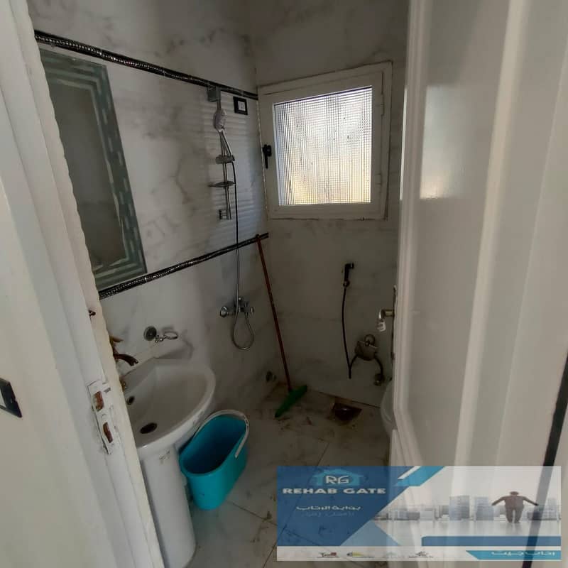 15 e556eccb-9be8-4885-95d1-35d3136c8358. jpg