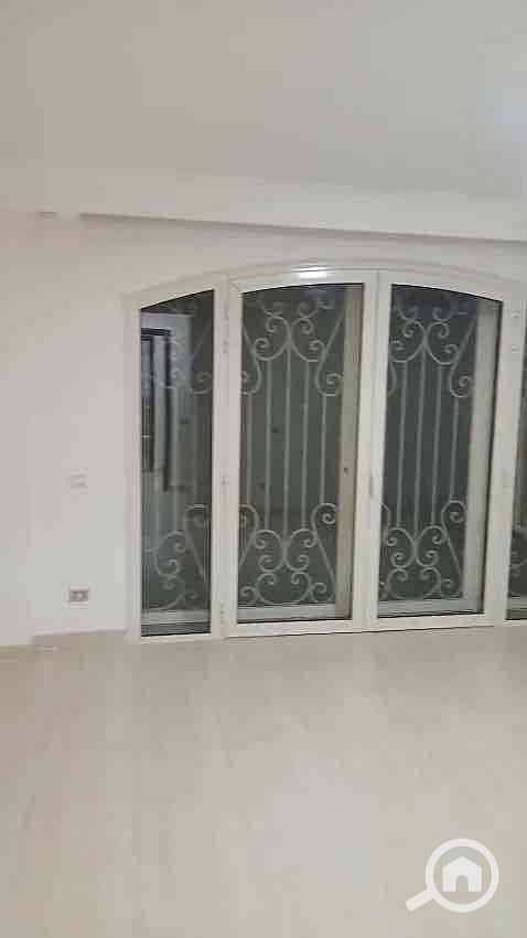 9 acfc61c4-d823-4e64-9f76-0dc89c4f46b0. jpg