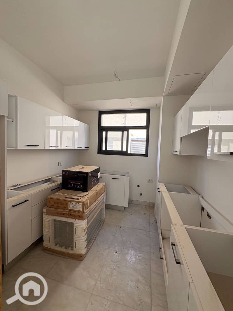 11 39406b57-84bd-4646-9e5d-4c54ac1ec974. jpeg