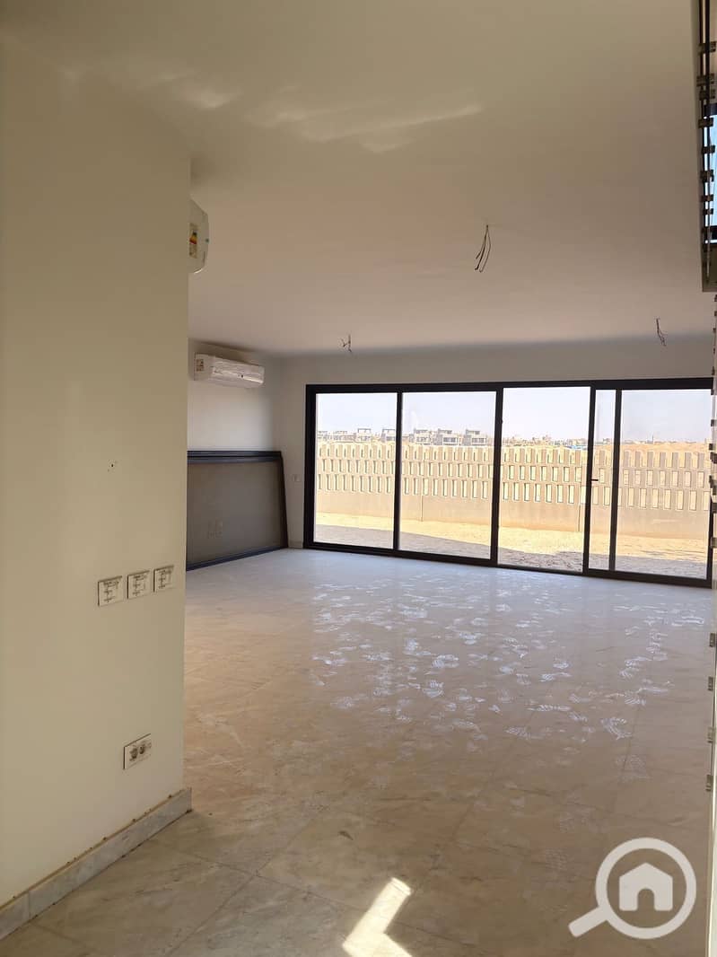 12 4144267a-081e-4690-b6de-642ec79893d5. jpeg