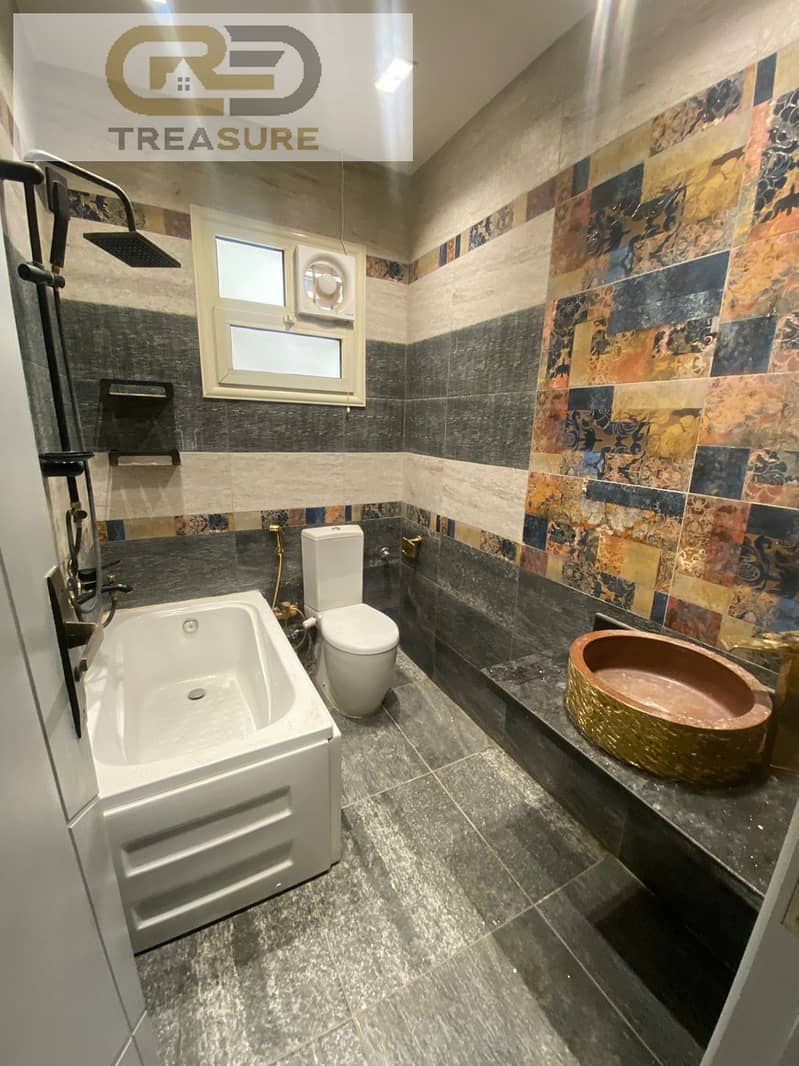 16 WhatsApp Image 2025-11-05 at 12.24. 06 PM. jpeg