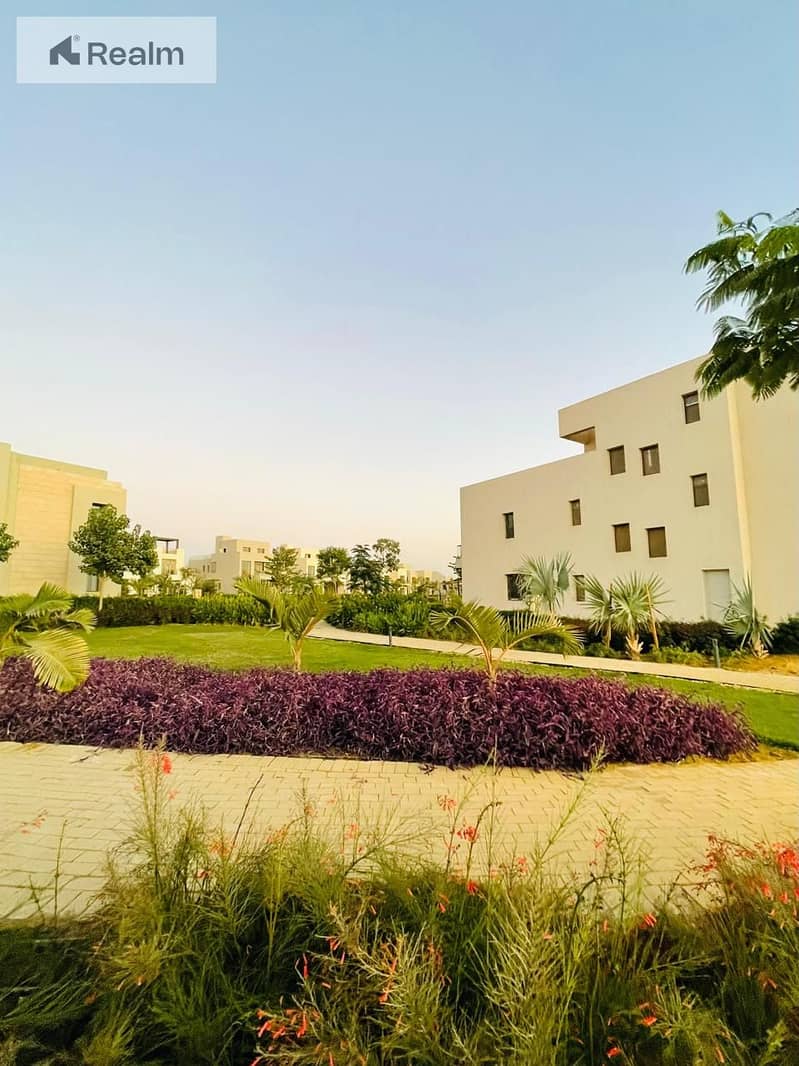 4 WhatsApp Image 2025-10-14 at 13.50. 23_8d64202f. jpg