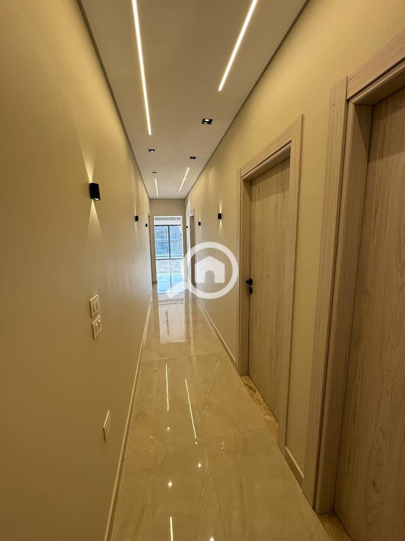 3 WhatsApp Image 2025-11-03 at 14.04. 39. jpeg