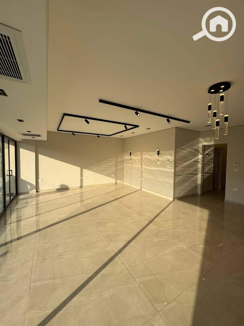 4 WhatsApp Image 2025-11-03 at 14.04. 40 (1). jpeg