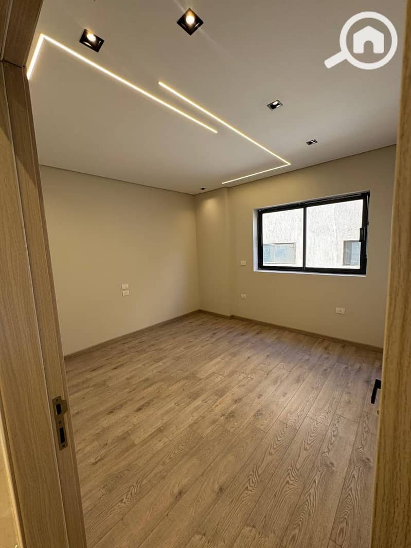 9 WhatsApp Image 2025-11-03 at 14.04. 38. jpeg