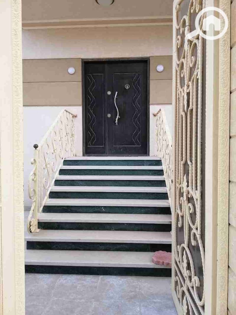 1000341082. jpg 1000341082. jpg