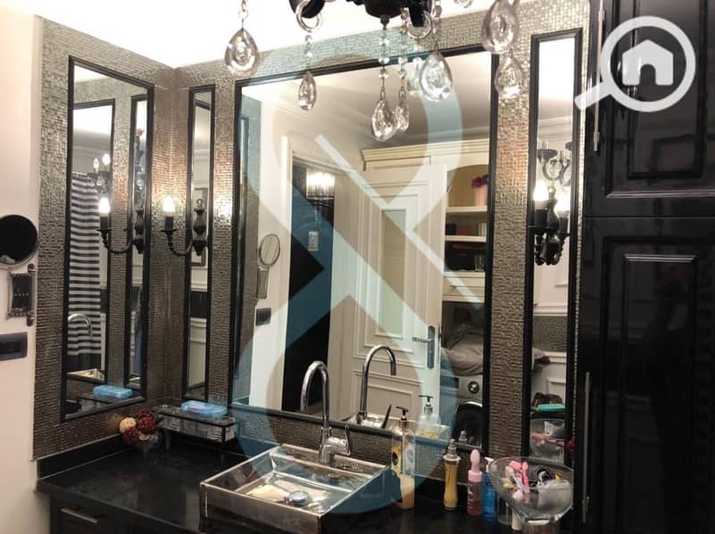 13 PHOTO-2025-11-04-18-01-59 6. jpeg