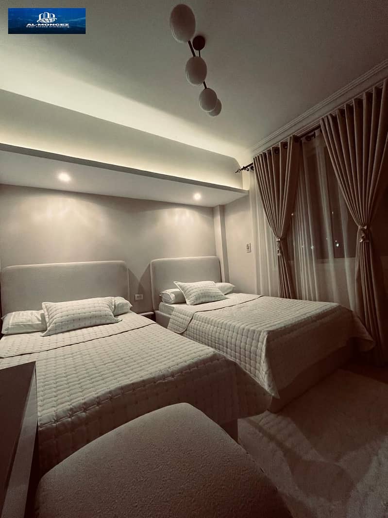 3 027dc02c-8067-4b7d-9e3c-8ef0b1d31b23. jpg