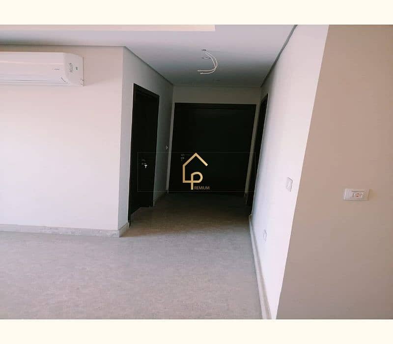 10 WhatsApp Image 2025-09-25 at 6.08. 03 PM (1). jpg