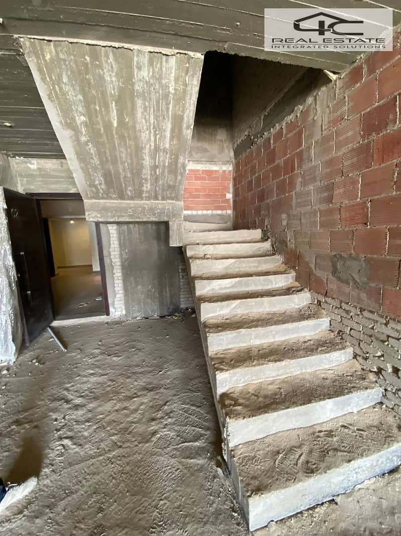 12 WhatsApp Image 2025-11-04 at 6.45. 14 PM. jpeg