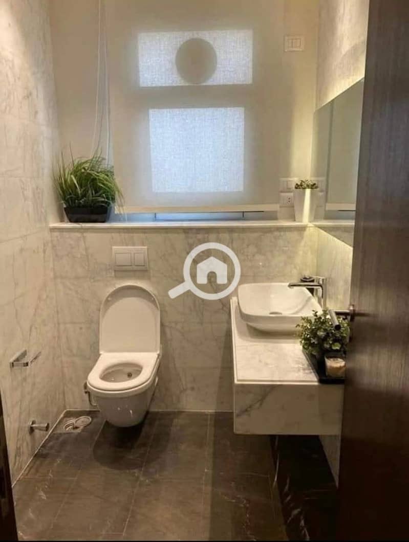 6 516882681_714684444717484_8174125989855116883_n. jpg