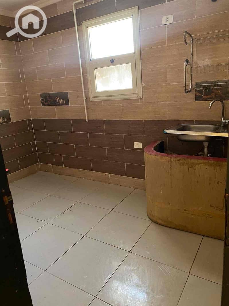 10 41d72ee2-4668-4c88-af72-62403b88d6c3. jpg