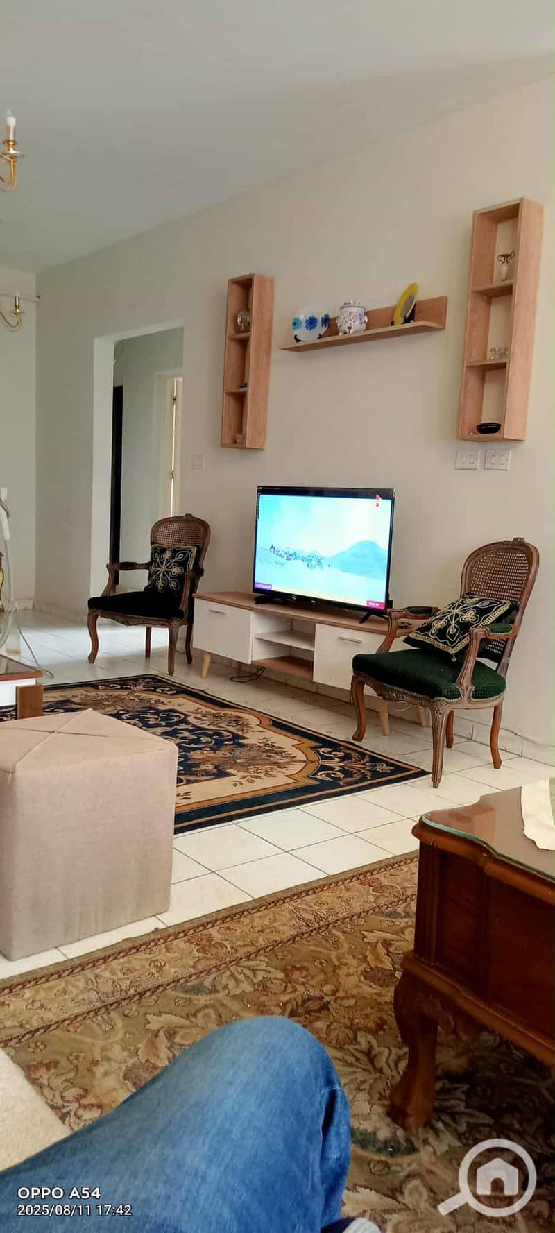 6 bd467761-0a00-426d-8e37-41db5d5bc040. jpeg