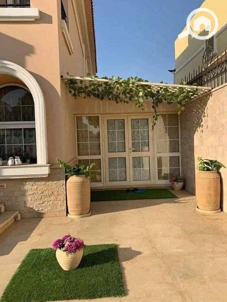 8 567957762_2034161670663085_2918474912866680324_n. jpg