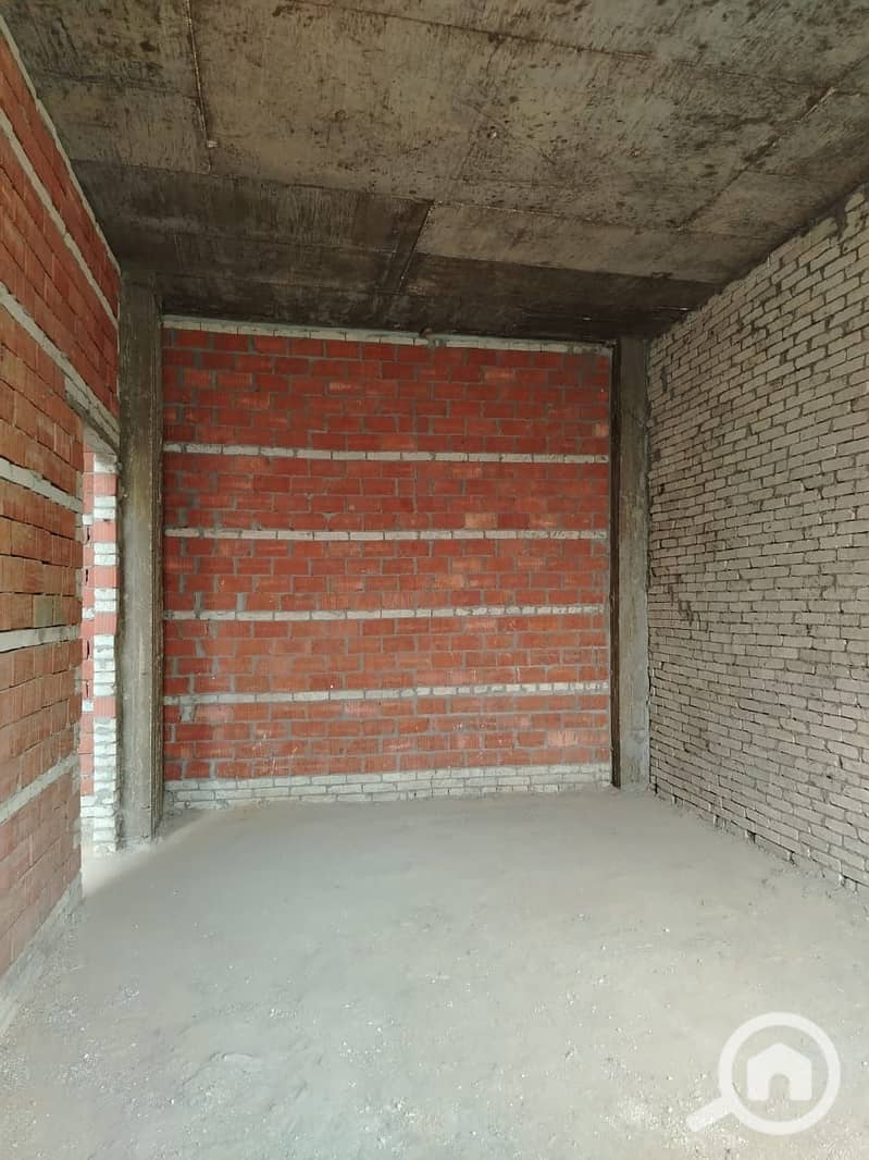 3 f6b2a834-83a9-4925-a2c7-9f0844e6778b. jpg