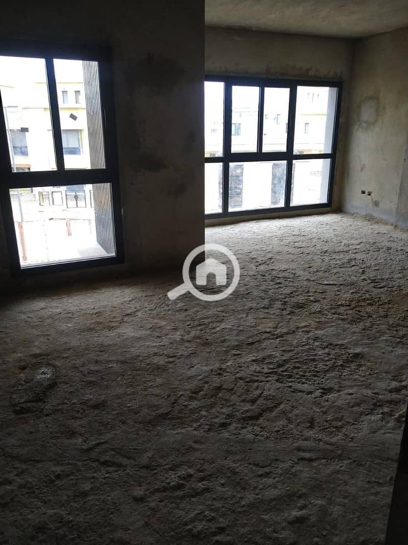 10 d02e2377-201e-4928-a680-734a6fa66dab. jpeg