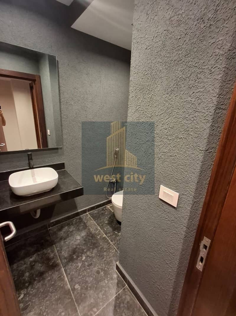 2 IMG-20251103-WA0049. jpg