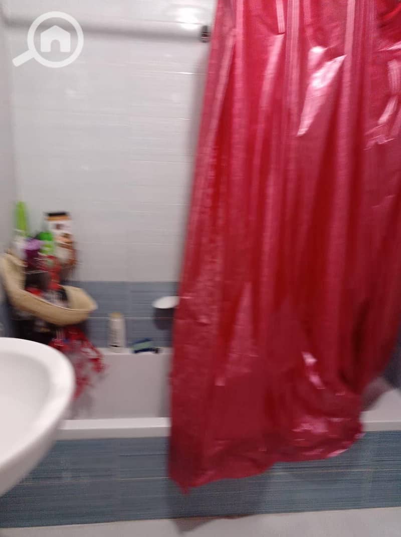 8 8f71cf64-9f55-4b29-993b-286d3be4caed. jpeg