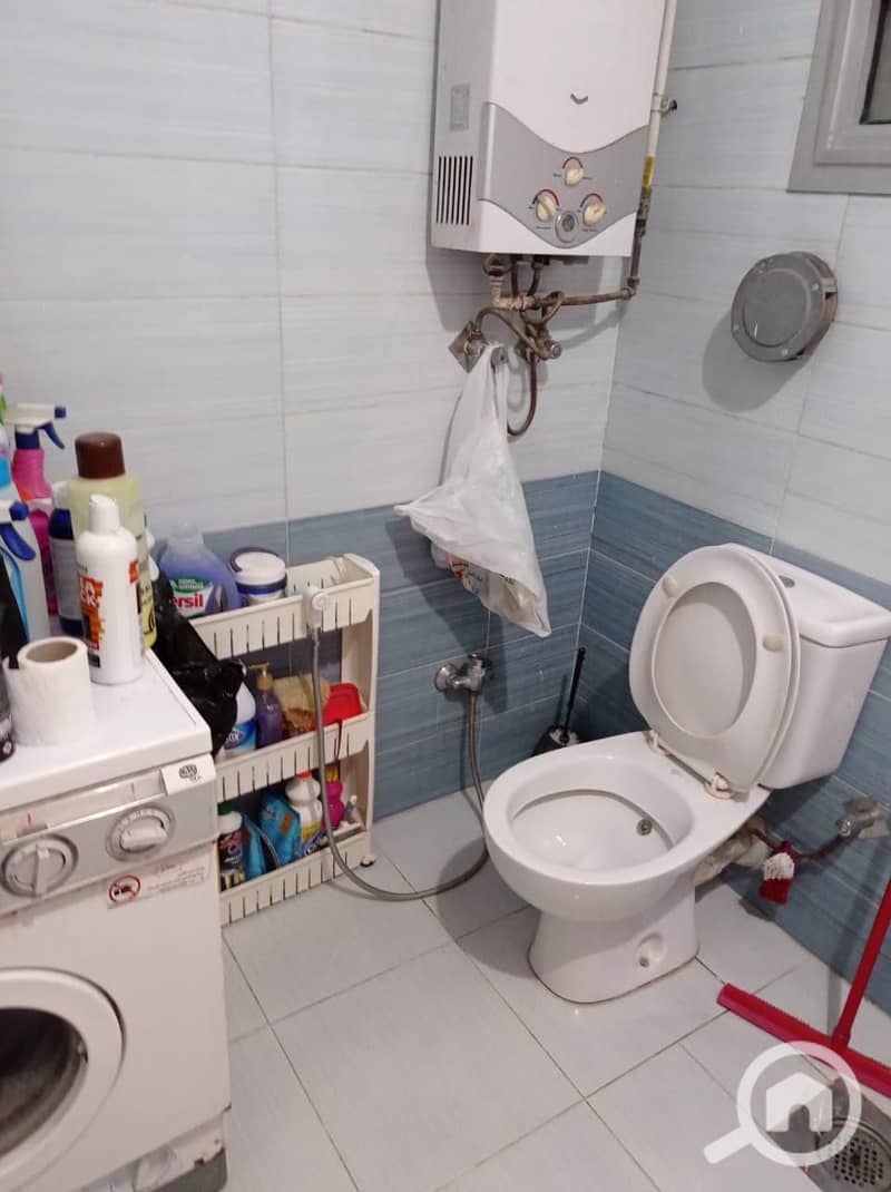 10 93d9078c-e465-40bd-9d7f-612af0a3cfa1. jpeg