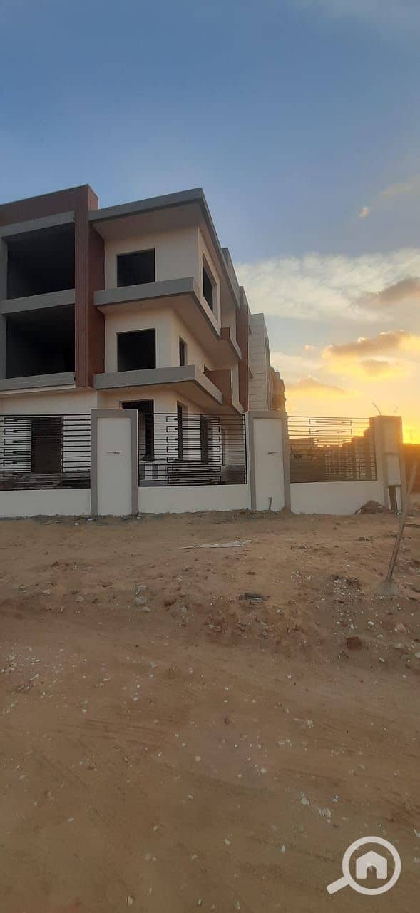 6 WhatsApp Image 2025-10-24 at 12.23. 56 AM (2). jpeg