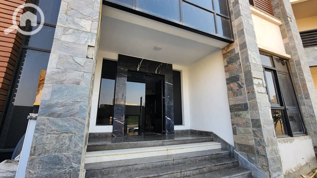 10 20251105_105640. jpg