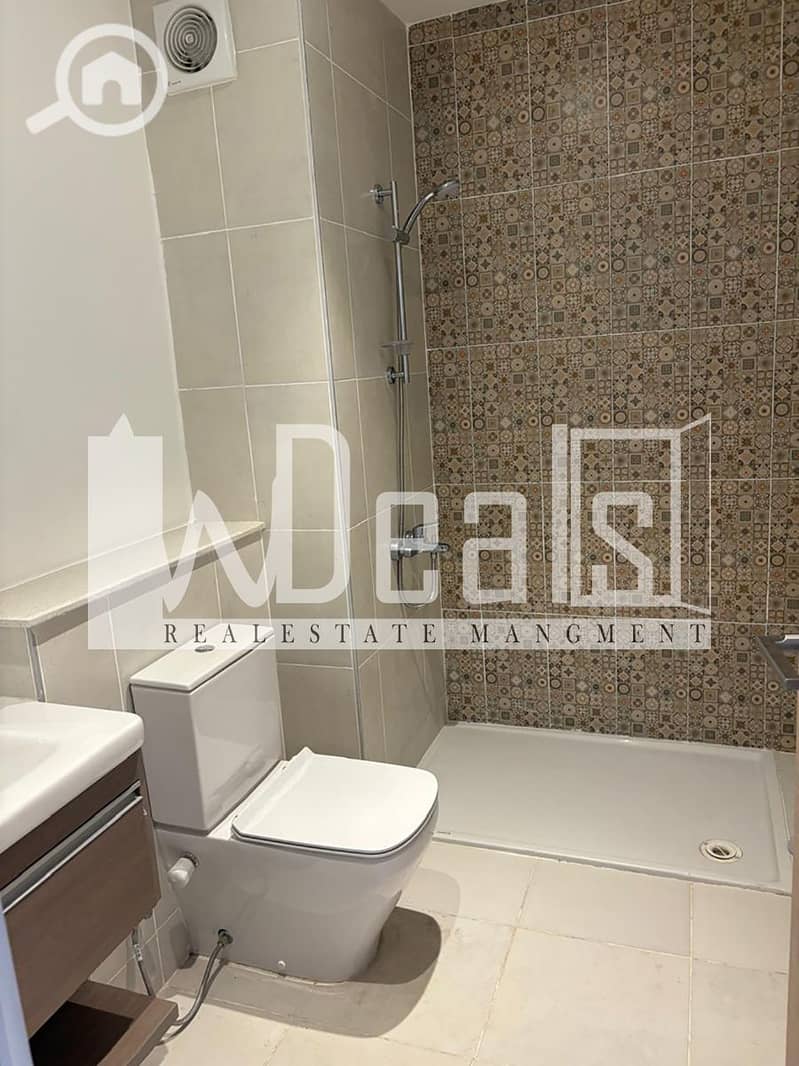 7 WhatsApp-Image-2025-10-22-at-4.42. 54-PM. jpg