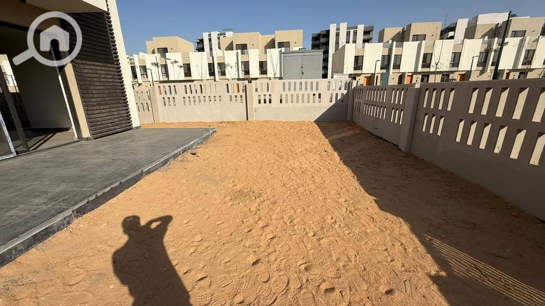 6 WhatsApp Image 2025-10-27 at 2.04. 59 PM (1). jpeg