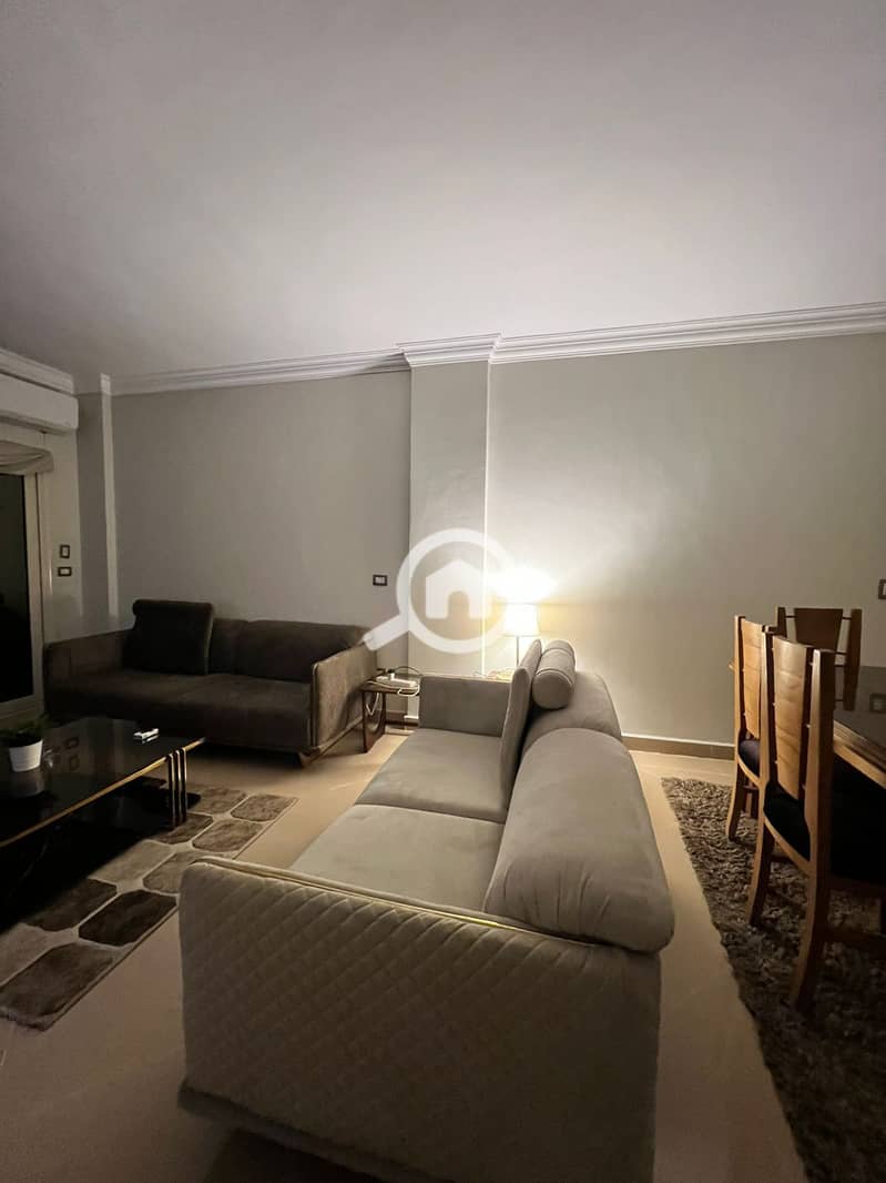 4 3ec96aeb-c8f7-46d3-9f3b-ed05165ca034. jpg