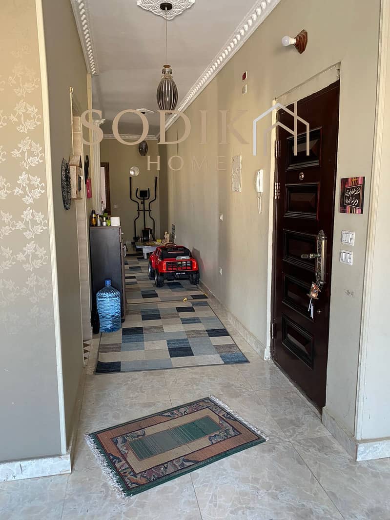 9 4c7deb6d-2c56-4cfd-80ea-7e6798c6a06b. jpg