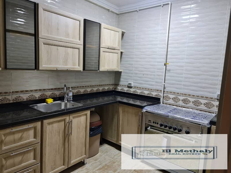 8 e347b989-686e-4c5f-a99e-4593c01c17c4. jpg