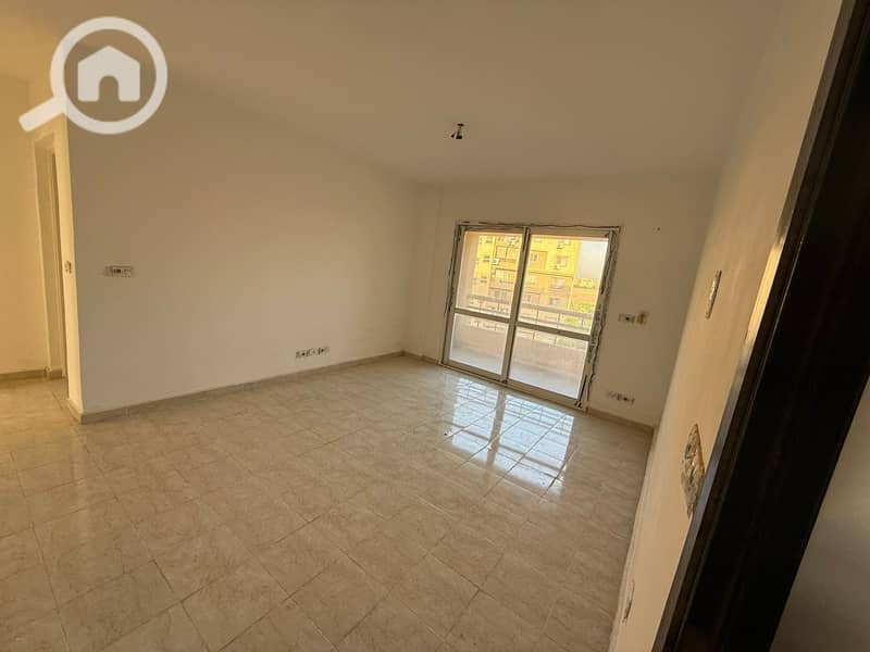 2 747d044a-5f9a-4d21-9a2a-f186ed9790b1. jpeg