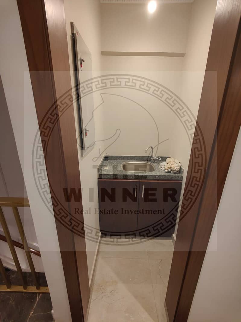 9 WhatsApp Image 2025-10-28 at 2.32. 46 PM (2). jpeg