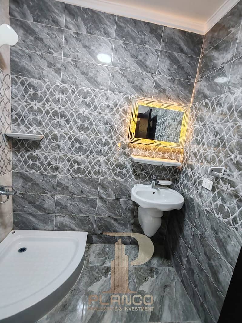 8 a970cf62-d3c2-4962-9a2d-d05f72d3fb61. jpeg