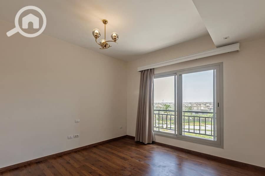 2 WhatsApp Image 2025-11-04 at 17.34. 39. jpeg