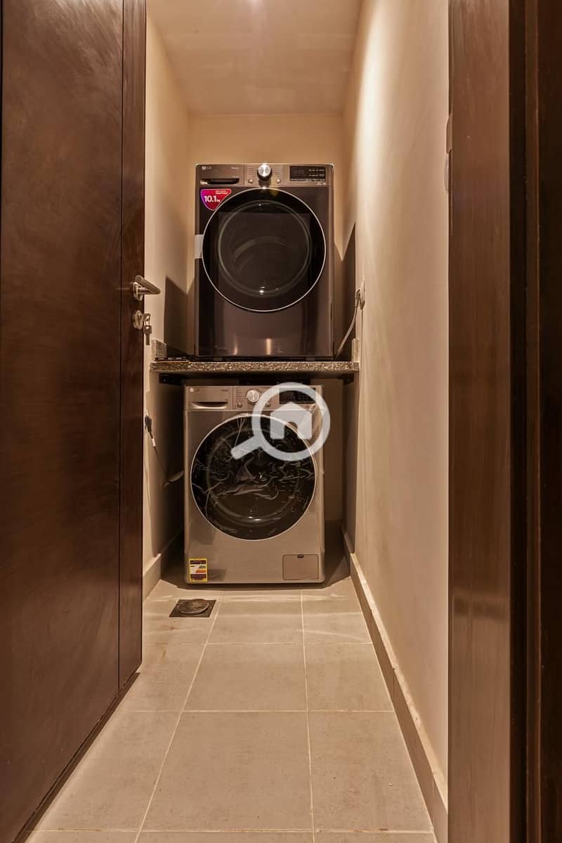 10 WhatsApp Image 2025-11-04 at 17.34. 34. jpeg