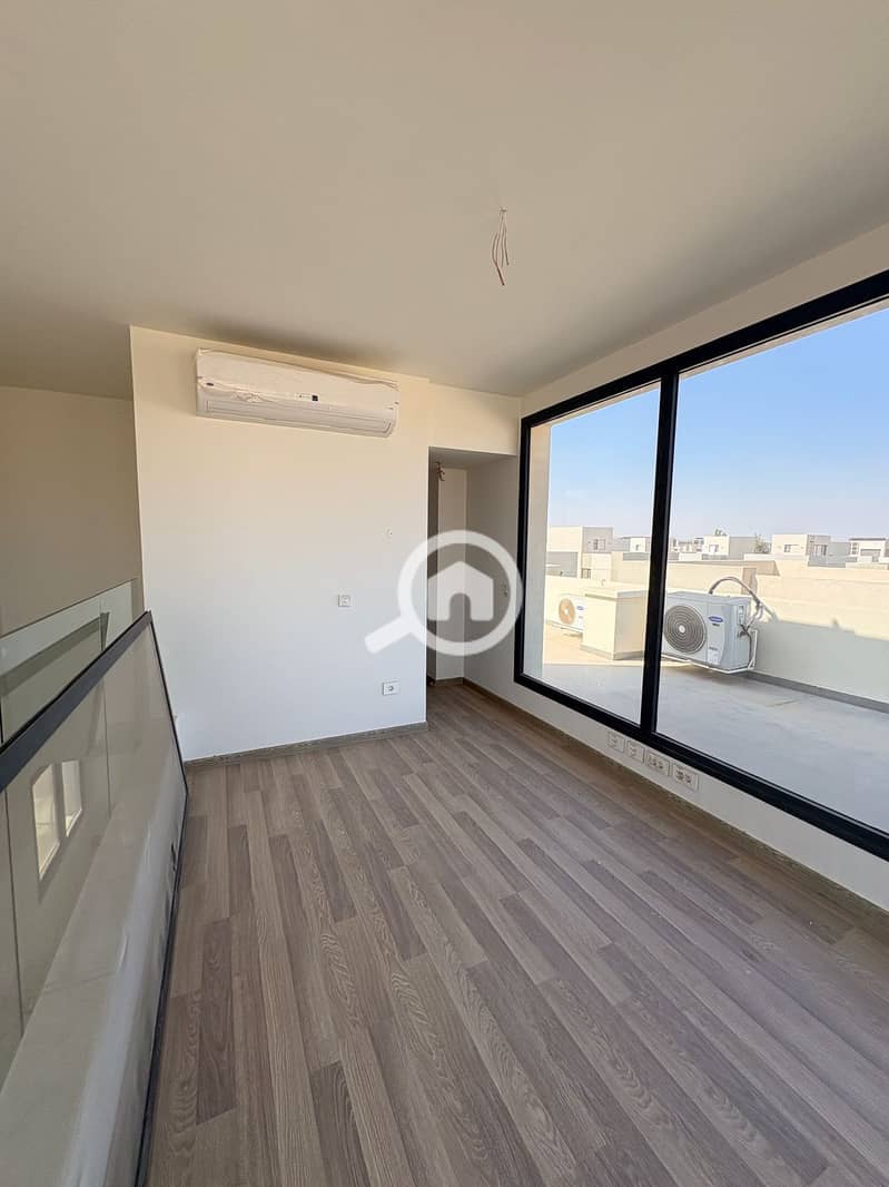 2 db2aead6-e9a1-4c3f-812d-35bd8507e124. jpg